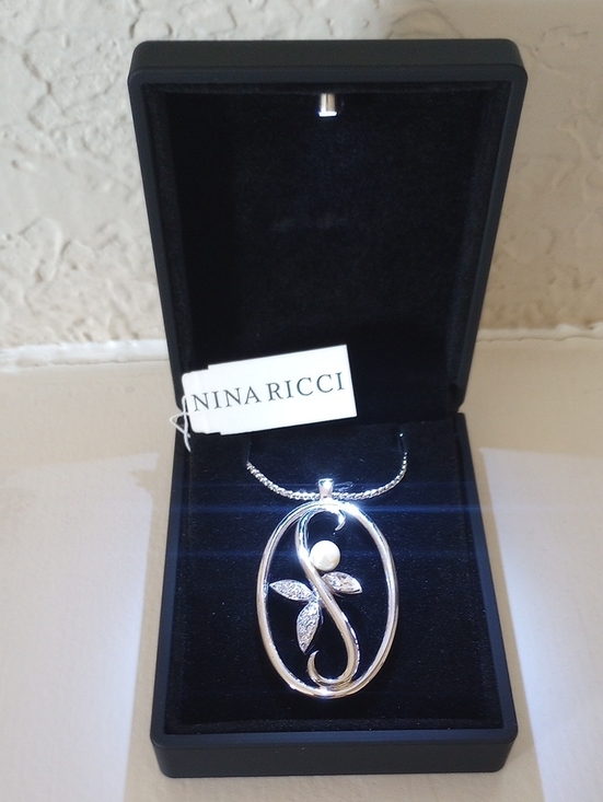 Nina Ricci Jewelry - Nina Ricci Faux Pearl & Crystal Necklace